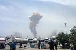 آخرین وضعیت بندر شهید رجایی/ آتش در بندر خاموس نشده است 