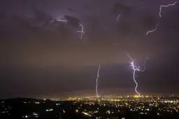 خبر مهم هواشناسی درباره وضعیت هوای تهران/ رگبار و رعد و برق در پایتخت