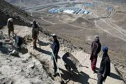  Iran to start working in Afghan mining sector within a month