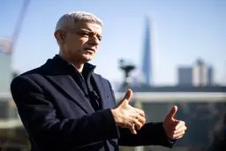 شهردار لندن ترامپ را نژادپرست خواند 