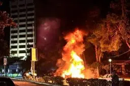 سقوط یک موشک در نزدیکی فرودگاه المزه در دمشق