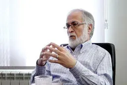 هاشمی؛ چهره‌ای متفاوت در انقلاب