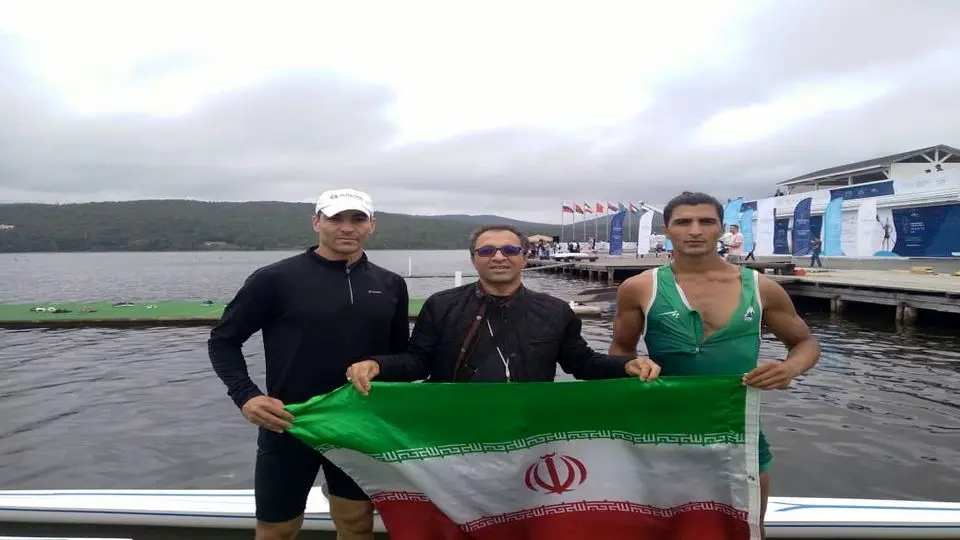منتخب التجدیف الإیرانی یحصد المیدالیة الذهبیة والفضیة فی المسابقات الدولیة فی روسیا