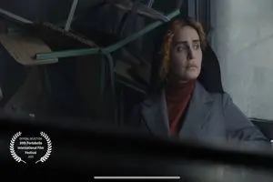 الناز شاکردوست راهی انگلیس است