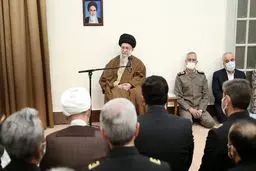 رهبر انقلاب: نیروی دریایی ارتش، ظرفیت بزرگ نظام و کشور است