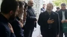 تصویری متفاوت از خوش‌وبش لاریجانی و رئیس دفتر رهبر انقلاب/ عکس

