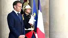 اعتراض‌ها علیه دولت فرانسه با حدود ۲۰۰ بازداشتی/ مکرون با بحران کاهش محبوبیت مواجه شد
