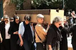 تنهایی نویسنده