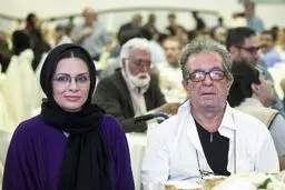 کیهان: چرا قاتلان داریوش مهرجویی را آزاد نمی کنید؟

