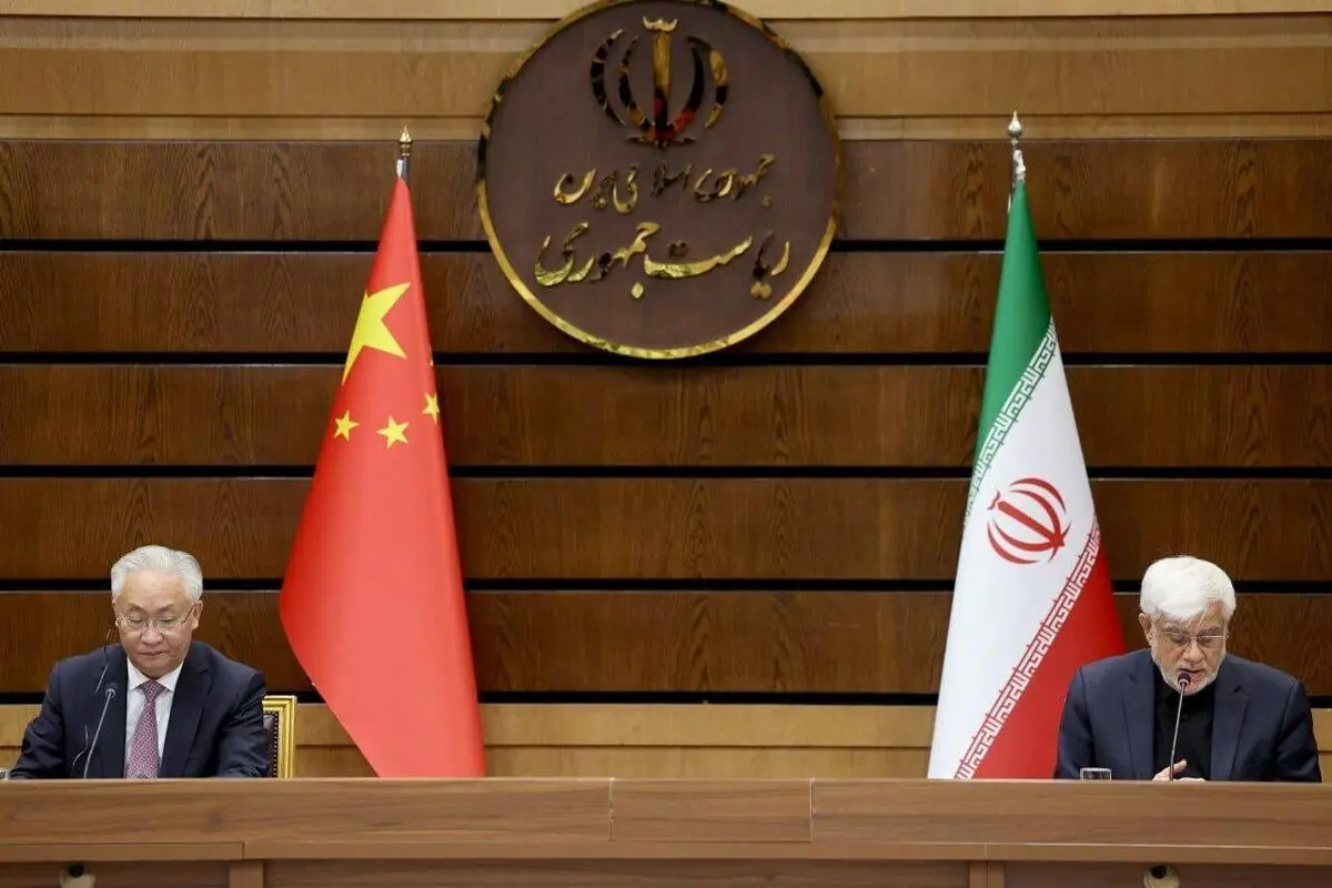 ایران والصین تؤکدان على تأثیر التعاون الثنائی على السلام والأمن الاقلیمیین