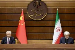 ایران والصین تؤکدان على تأثیر التعاون الثنائی على السلام والأمن الاقلیمیین