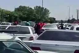 درهای آزادی برای حضور هواداران پرسپولیس باز شد/ ترافیک شدید در ورودی ها