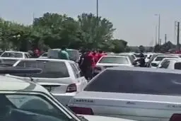 درهای آزادی برای حضور هواداران پرسپولیس باز شد/ ترافیک شدید در ورودی ها