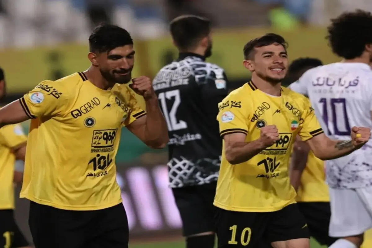 پیروزی سپاهان مقابل هوادار و حفظ صدرنشینی 