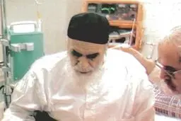 پزشک امام خمینی از آخرین لحظات زندگی امام گفت+ عکس