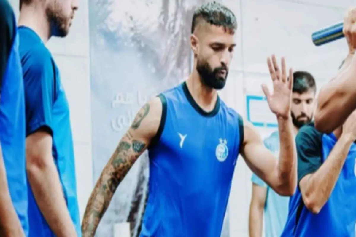 آرمین سهرابیان مدافع استقلال سرباز شد 