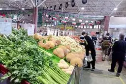 نگهبانان میادین میوه و تره‌بار شهرداری تهران هنوز به کار بازنگشته‌اند/ یکی از نگهبانان اخراجی: منتظر رای دیوان عدالت اداری هستیم

