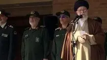 رهبر انقلاب در حلقه فرماندهان ارشد سپاه و ارتش/ عکس


