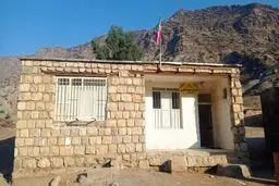 ساماندهی و جمع‌آوری مدارس سنگی دارای بیش از ۲۰ دانش‌آموز
