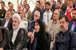 عکسی که ایسنا از فرزانه صادق و مجتبی ذوالنوری در قم منتشر کرد