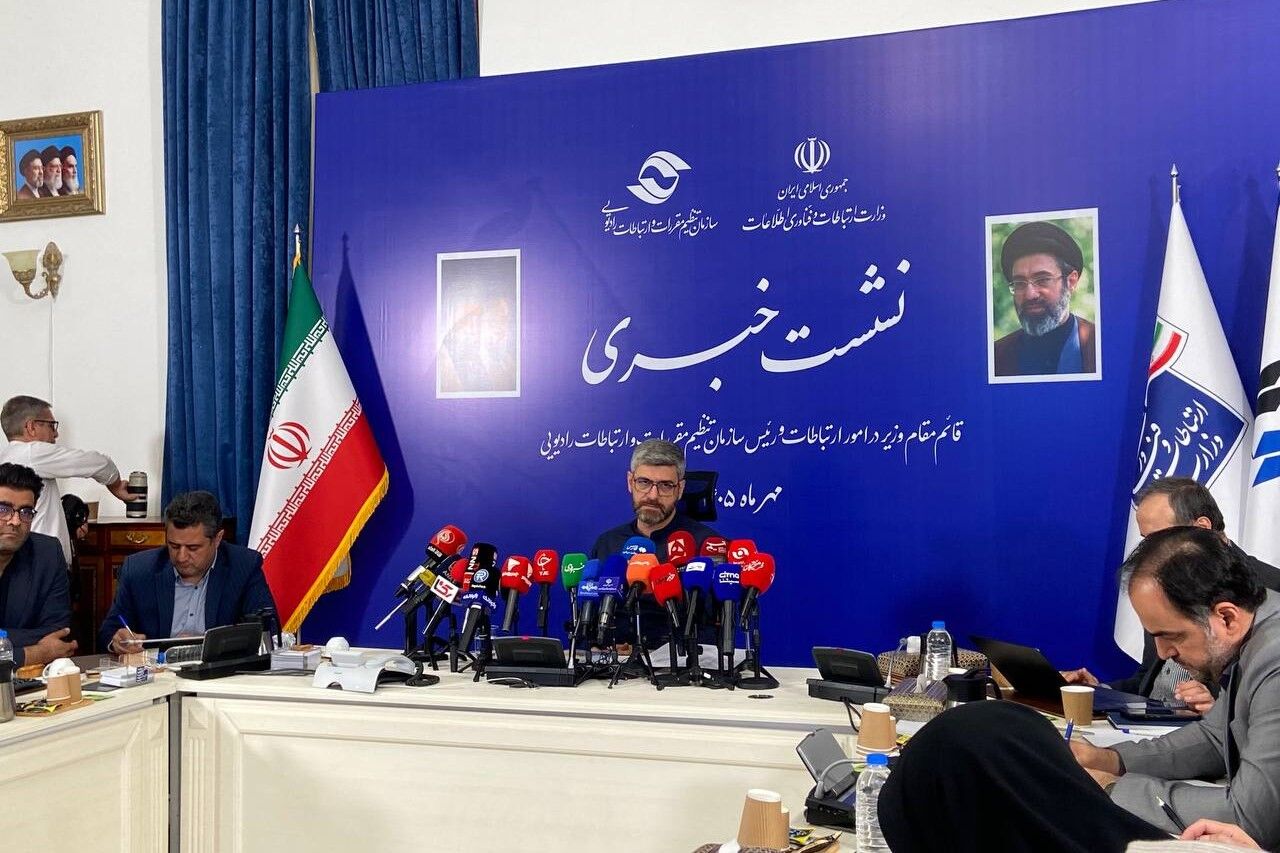 قائم مقام وزیر ارتباطات: استارلینک برای ارائه خدمات در ایران باید مقررات سرزمینی را رعایت کند