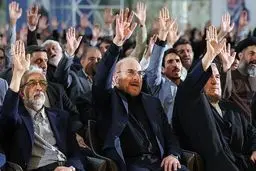 رونمایی خبرگزاری اصولگرا از لیست‌های انتخاباتی اصولگرایان/ قالیباف، زاکانی، بذرپاش و پایداری هرکدام لیست جداگانه می‌دهند

