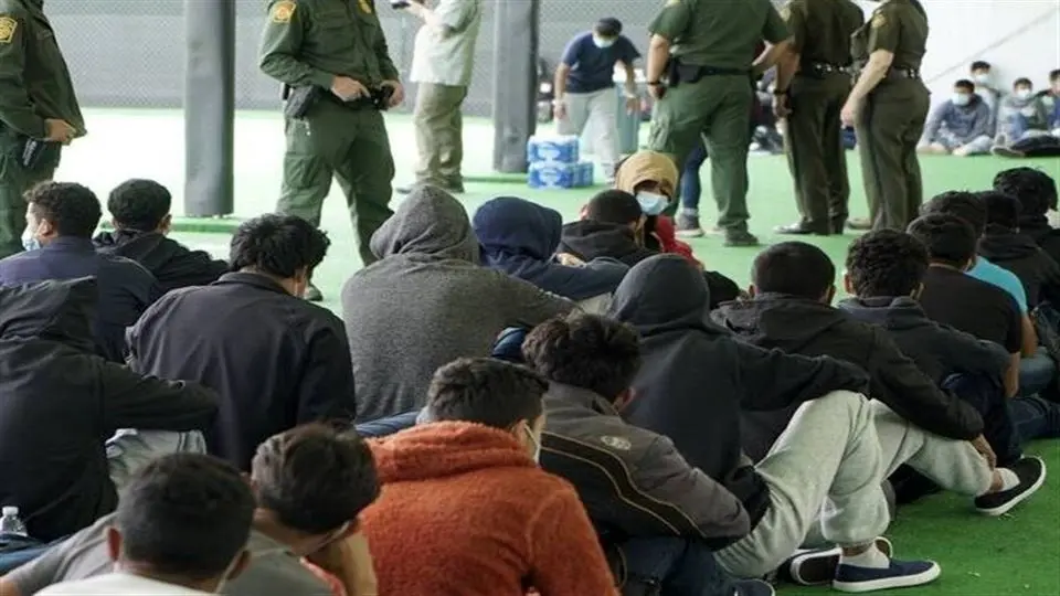 آمریکا گرین‌کارت مهاجران 19 کشور از جمله ایران را بازبینی می‌‌کند

