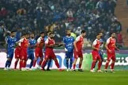 مصدومیت کمک داور با پرتاب بطری هواداران پرسپولیس
