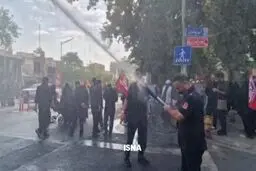 راهکار آتش‌نشانی تهران برای خنک کردن تشییع‌کنندگان پیکر رهبر شهید + ویدئو