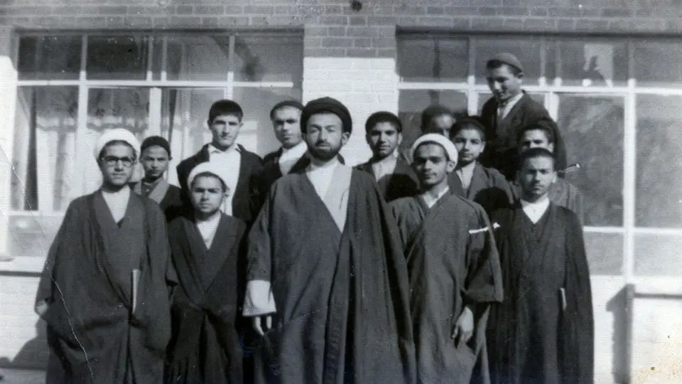 سانسور عجیب عکس شهید بهشتی و حسن روحانی در صداوسیما + ویدئو