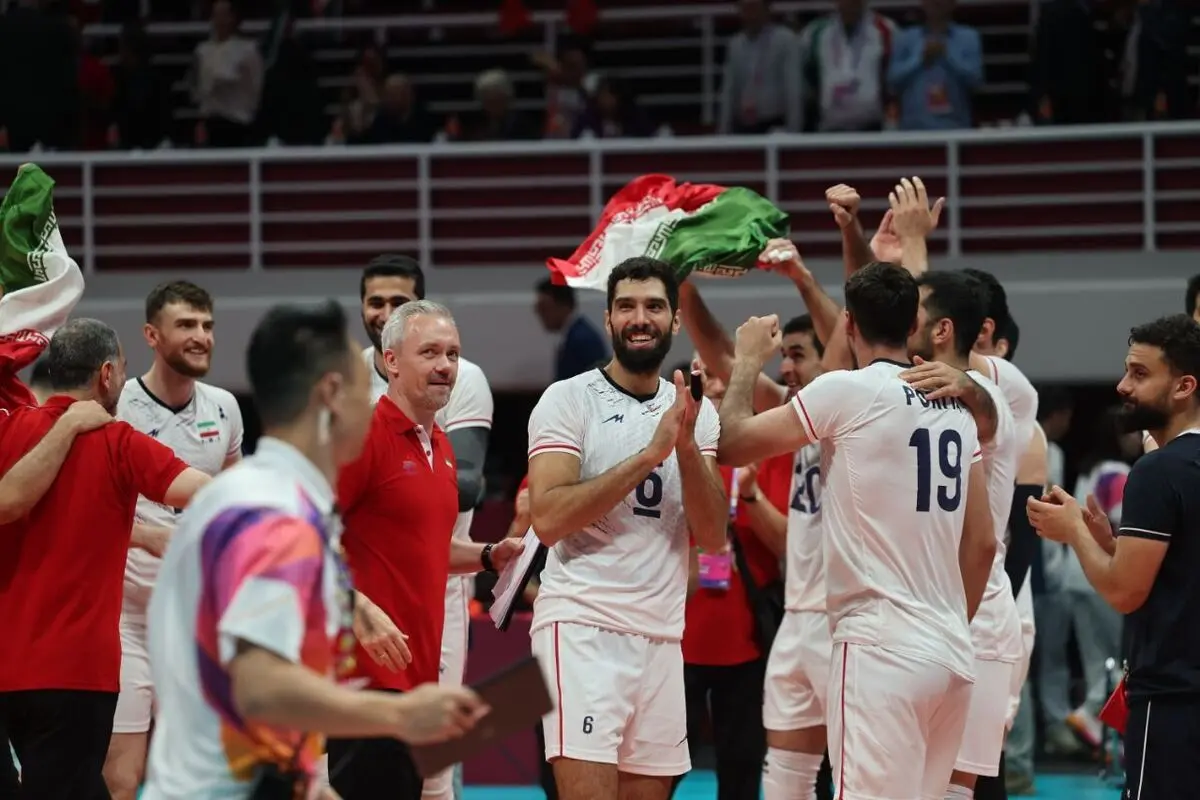 منتخب ایران للکرة الطائرة یضیف اول ذهبیة الى حصاد البعثة الایرانیة من العاب هانغجو الاسیویة