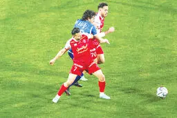 استقلال یا پرسپولیس؛ کدام‌یک قهرمان می‌شود؟