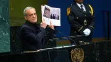 عکس‌هایی که پزشکیان هنگام سخنرانی در مجمع عمومی سازمان ملل به حضار نشان داد 
