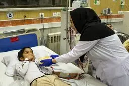 قیمت یک کیلو گوشت برابر با ۳۵ ساعت اضافه‌کار پرستاری