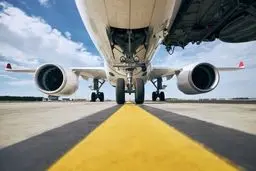 دستور ویژه دادستان بم برای تسریع در بازسازی فرودگاه