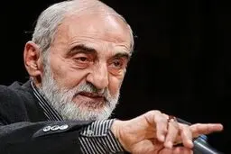 ماجرای خودروهای شاسی‌بلند را با عنوان «‌معمای شاسی‌بلند‌» و «‌خودرو گیت» دستمایه حمله به مجلس و دولت کرده‌اند