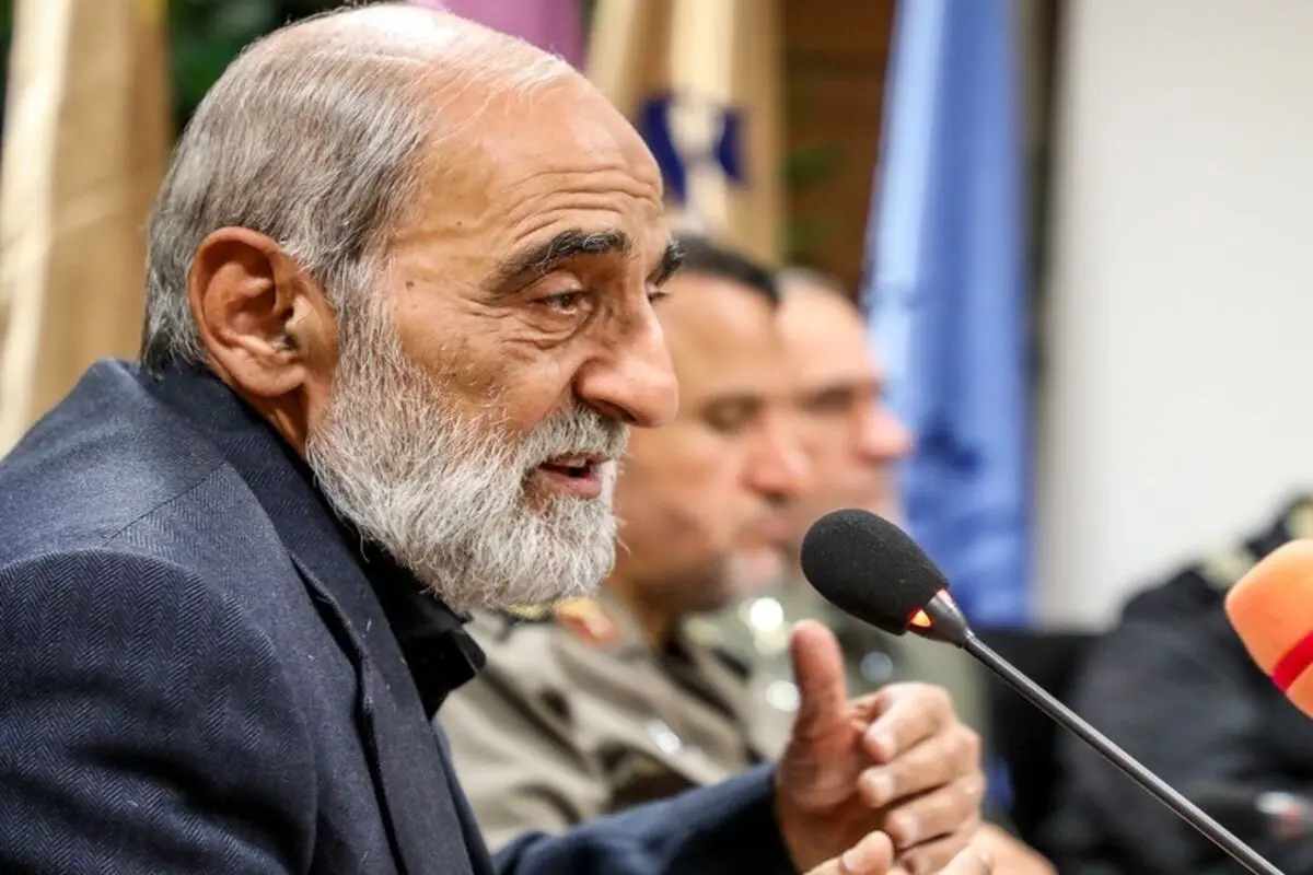 حسین شریعتمداری یمنی‌ها را برای حمله به اسرائیل تشویق کرد