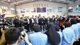 دیدار رئیس‌جمهور با دختران ملی‌پوش فوتسال