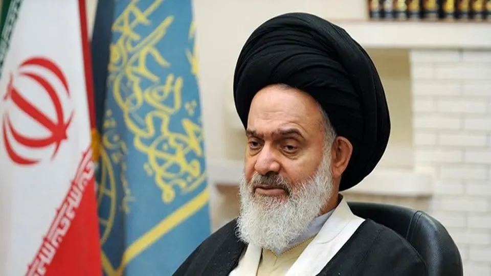 اگر بناست بساط خود را از انقلاب جدا کنید از همان ابتدا خود را وارد انقلاب نکنید