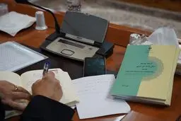 ندری مطرح کرد:هشدار درباره کسری بودجه؛ به ابرتورم نرسیده‌ایم، اما ...