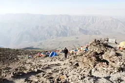حضور بیش از ۲۵۰۰ کوهنورد در دماوند!