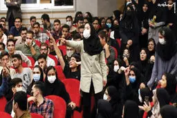 مرز بندی دانشگاه‌ها با سیاست