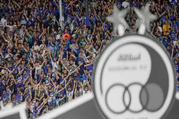 استقلالِ بیرون و درون زمین؛ بمب و ساعت!

