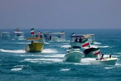 رژه شناور‌های دریایی به مناسبت روز ملی خلیج فارس در کیش