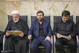 هم‌نشینی اسماعیل سقاب اصفهانی و مجتبی ذوالنور در مراسم ترحیم سرلشگر موسوی + عکس