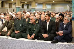 هشدار صریح رهبر انقلاب به عربستان و دیگر اعراب منطقه: روی اسب بازنده شرط‌بندی می‌کنید

