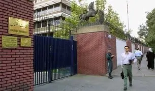 سفارت انگلیس در تهران بازگشایی شد