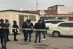 ۱۱ کشته و ۱۴ زخمی در تیراندازی در آفریقای جنوبی

