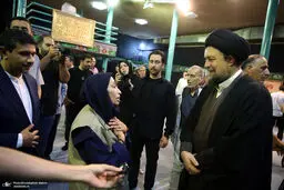 عکسی که جماران از حمیده چوبک و سیدحسن خمینی منتشر کرد