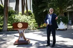 شهردار تهران: سگ‌گردانی باید با ضابطه انجام شود
